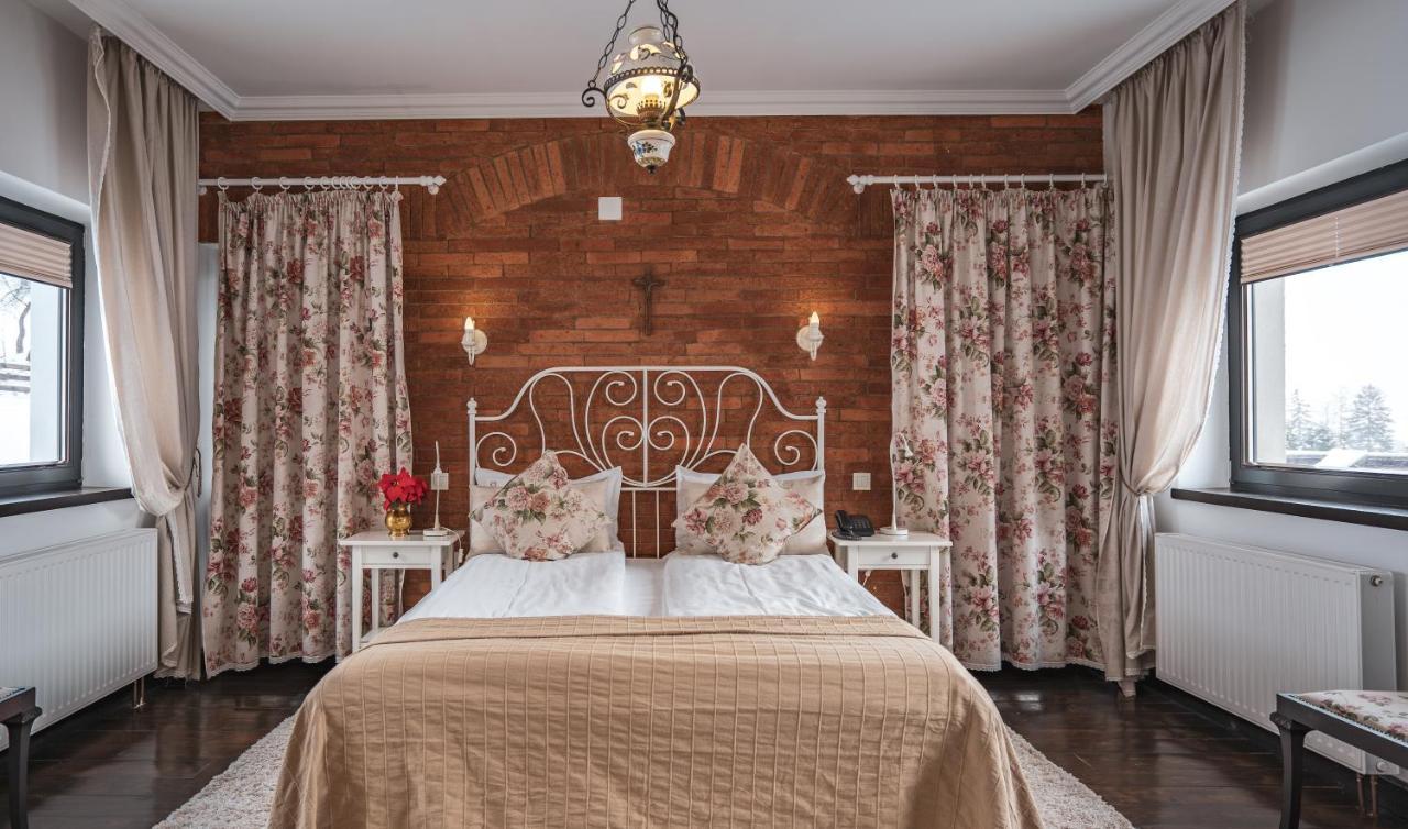 Conacul Bratescu Hotel Bran  Bagian luar foto