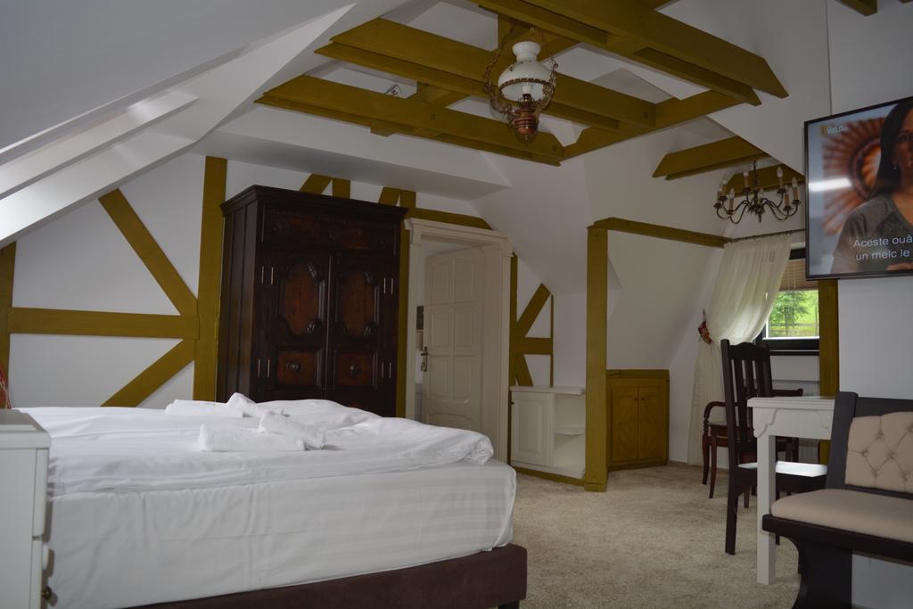 Conacul Bratescu Hotel Bran  Bagian luar foto