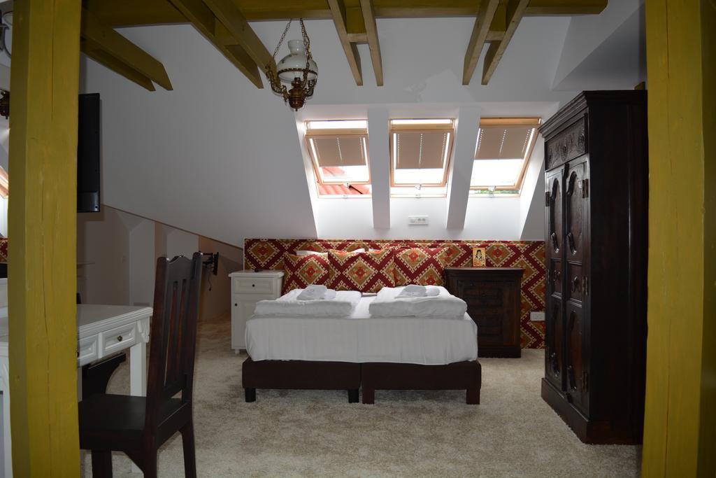 Conacul Bratescu Hotel Bran  Bagian luar foto