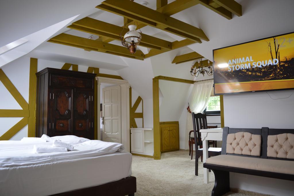 Conacul Bratescu Hotel Bran  Bagian luar foto