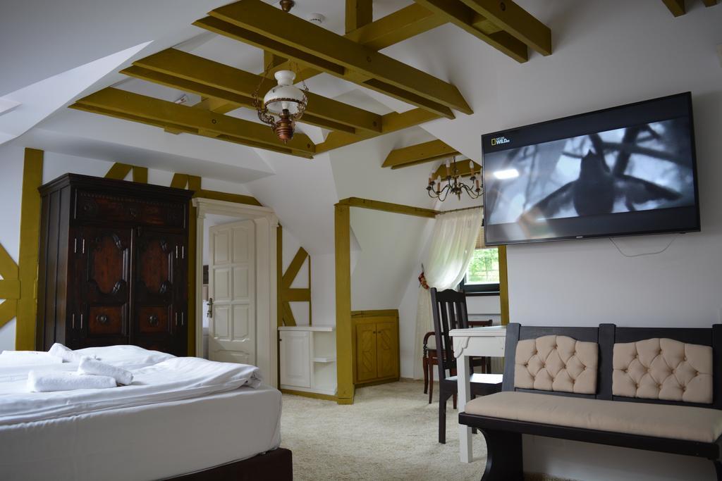 Conacul Bratescu Hotel Bran  Bagian luar foto